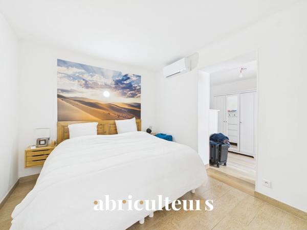 Lauris Maison 170 m² à réinventer sur terrain de 2.4 ha avec foret Vue dégagée