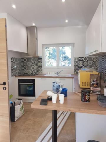 Immeuble Ornaisons 17 pièce(s)