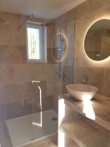 Immeuble Ornaisons 17 pièce(s)