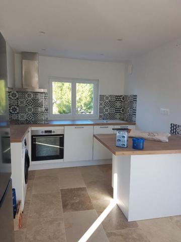 Immeuble Ornaisons 17 pièce(s)