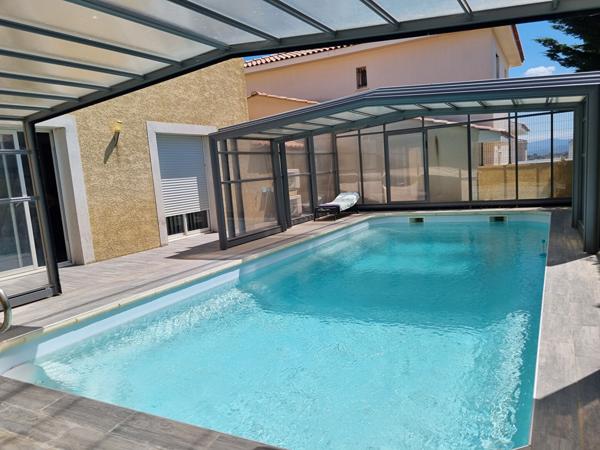 Maison familiale T5 avec piscine, Garage
