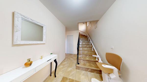 Maison familiale avec piscine