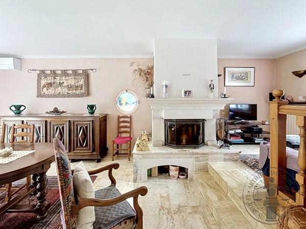 Vente                                                      Maison
                        
                     5 pièces                      120 m2                     à Dourdan