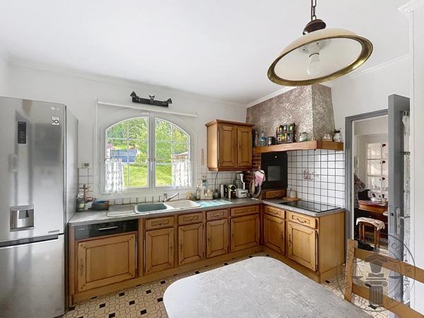 Vente                                                      Maison
                        
                     5 pièces                      120 m2                     à Dourdan