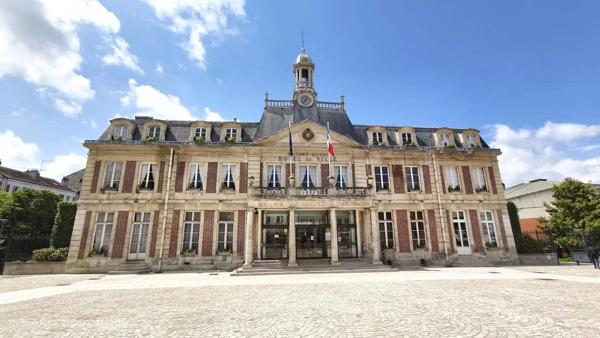Vente                                                      Parking
                        
                                         20 m2                     à Maisons-Alfort