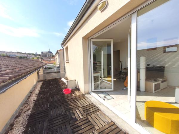 Appartement T2 avec Terrasse et parking