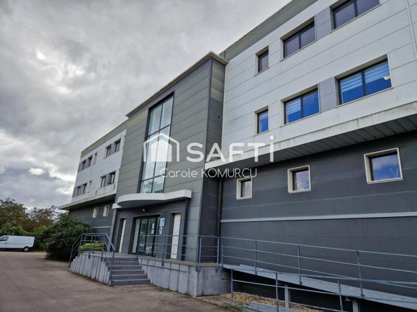 Bureau, plateau 184m²  PMR  avec ascenseur à ACHERS
