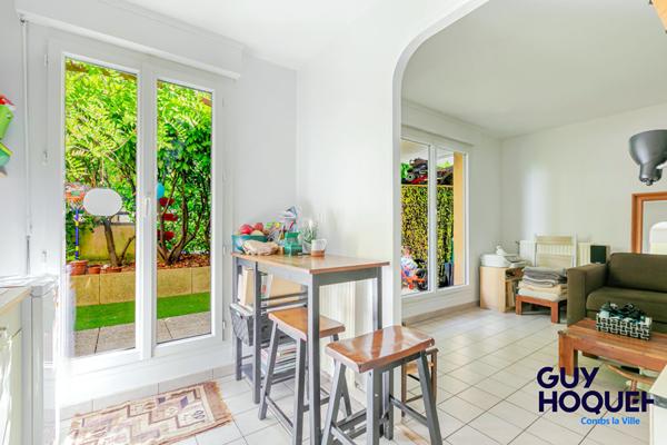 À vendre : Rez-de-jardin 2 pièces à COMBS LA VILLE - TERRASSE 30m²