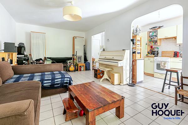 À vendre : Rez-de-jardin 2 pièces à COMBS LA VILLE - TERRASSE 30m²