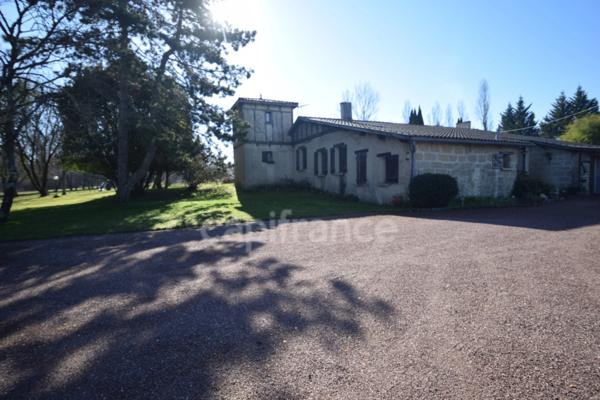 Demeure du XVIIIe siècle proche de MARMANDE (47)