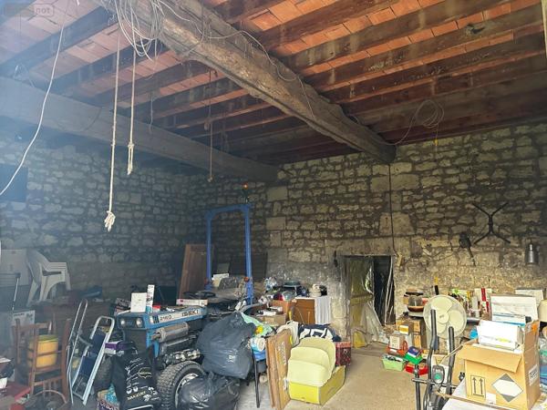 Maison à vendre à Beaumont-en-Véron dans l'Indre-et-Loire (37420), ref : 37049-108