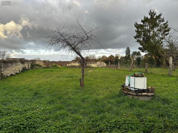 Maison à vendre à Beaumont-en-Véron dans l'Indre-et-Loire (37420), ref : 37049-108