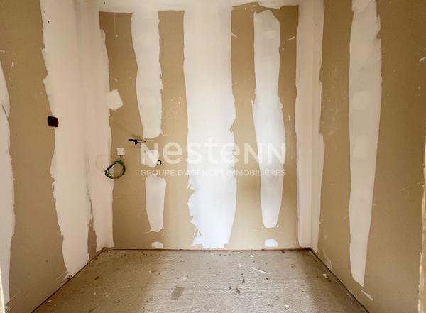 BAR LE DUC : Immeuble avec Local Commercial de 71m2 + Grand Appartement de 128m2