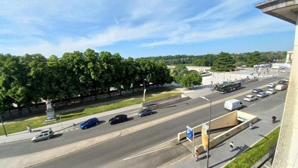 Appartement
         3 pièces
        - 56 m² 187 000 € *