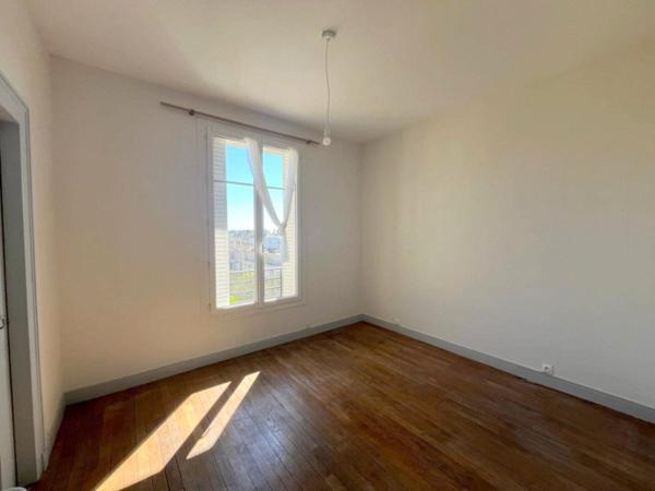 Appartement
         3 pièces
        - 56 m² 187 000 € *
