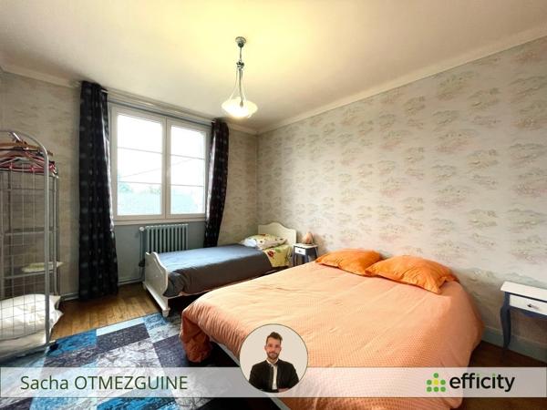 Maison
         7 pièces
        - 245 m² 164 000 € *
