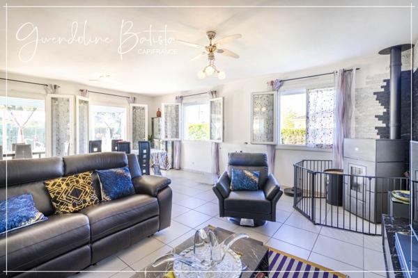 Maison Plain-pied 134m² - 4 chambres - Terrain 1140m² avec piscine - PINEUILH (33)