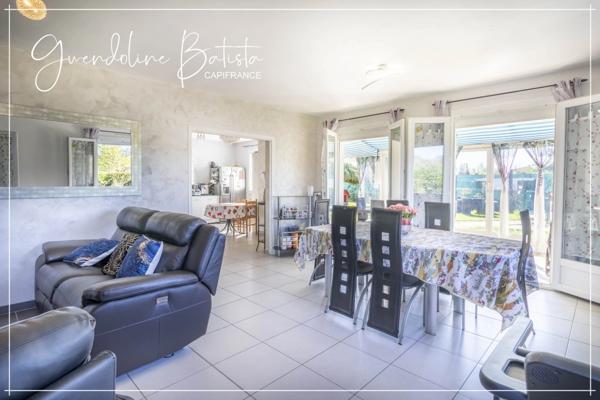 Maison Plain-pied 134m² - 4 chambres - Terrain 1140m² avec piscine - PINEUILH (33)