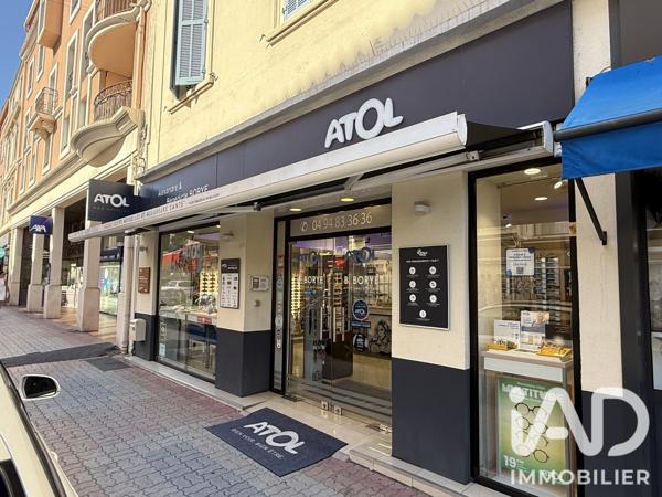 Droit au bail à vendre 252 m² Saint-Raphaël