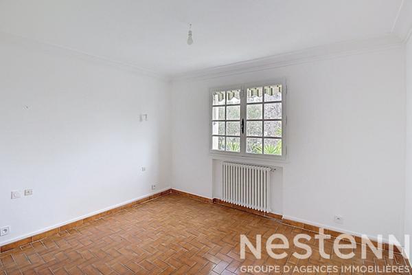 A VENDRE DRAGUIGNAN - Maison 2 LOGEMENTS - 264m² sur 818m² de terrain clos