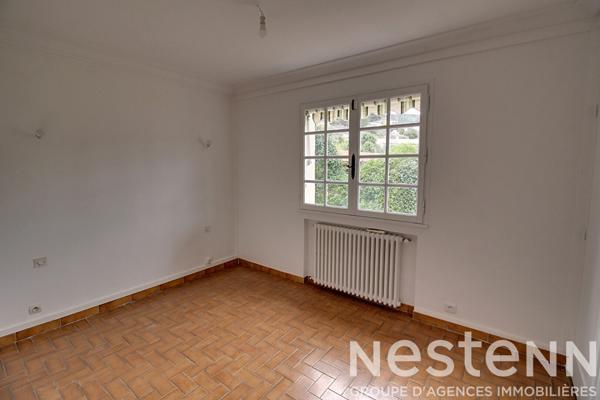 A VENDRE DRAGUIGNAN - Maison 2 LOGEMENTS - 264m² sur 818m² de terrain clos