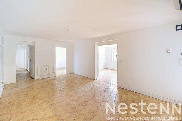 A VENDRE DRAGUIGNAN - Maison 2 LOGEMENTS - 264m² sur 818m² de terrain clos