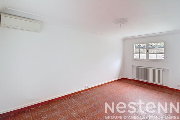 A VENDRE DRAGUIGNAN - Maison 2 LOGEMENTS - 264m² sur 818m² de terrain clos