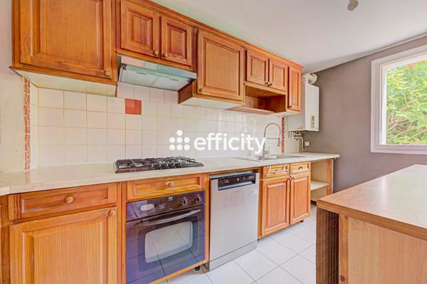 Maison
         4 pièces
        - 84 m² 259 999 € *