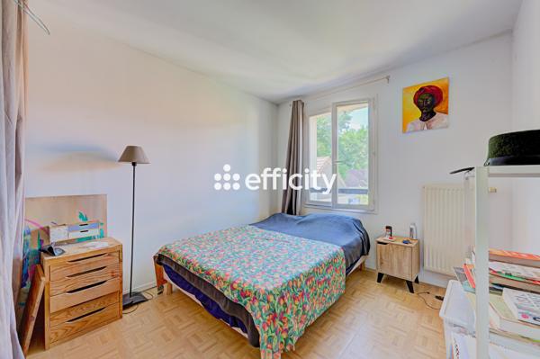 Maison
         4 pièces
        - 84 m² 259 999 € *