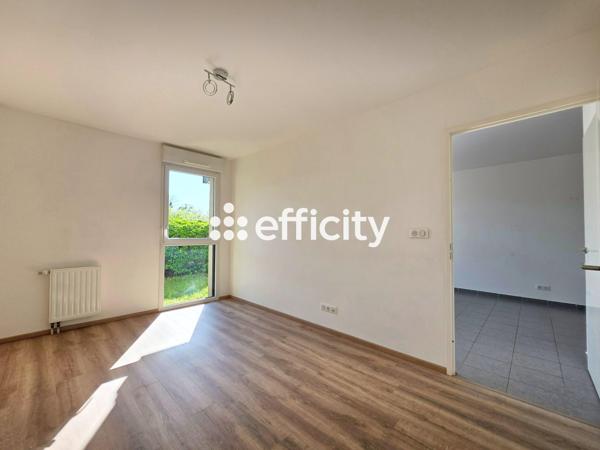 Appartement
         2 pièces
        - 42 m² Exclusivité 166 000 € *