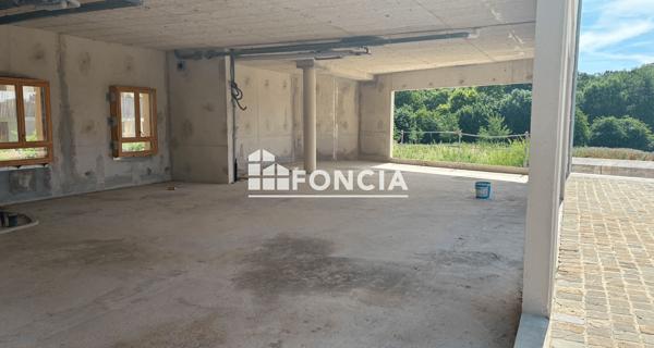 À vendre Local commercial 62.17 m² - Rungis 94150