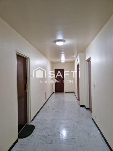 APPARTEMENT T2 DANS RESIDENCE SECURISEE AVEC PLACE DE PARKING SOUTERRAINE