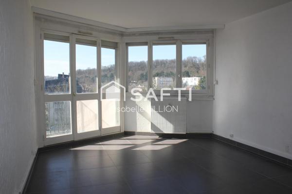 APPARTEMENT T2 DANS RESIDENCE SECURISEE AVEC PLACE DE PARKING SOUTERRAINE