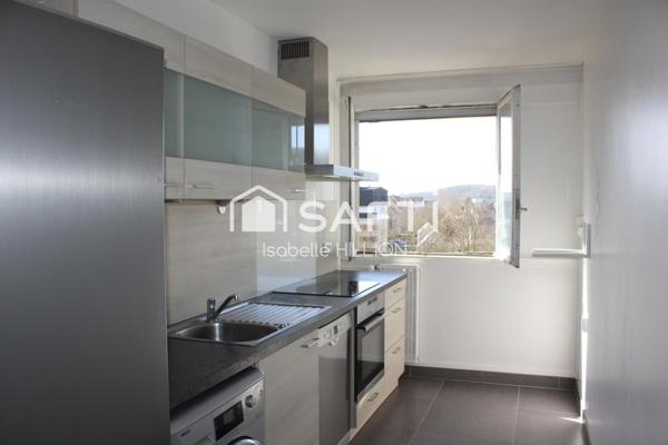 APPARTEMENT T2 DANS RESIDENCE SECURISEE AVEC PLACE DE PARKING SOUTERRAINE