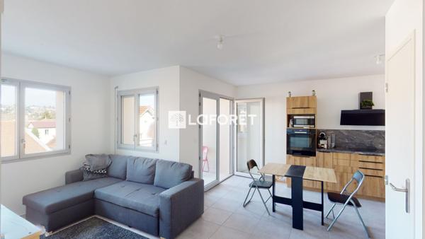 Location appartement près de Bourgoin-Jallieu - 2 pièce(s) - 45 m² - 750 €/mois
