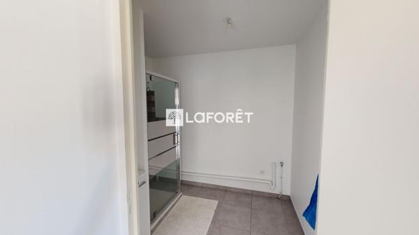 Location appartement près de Bourgoin-Jallieu - 2 pièce(s) - 45 m² - 750 €/mois