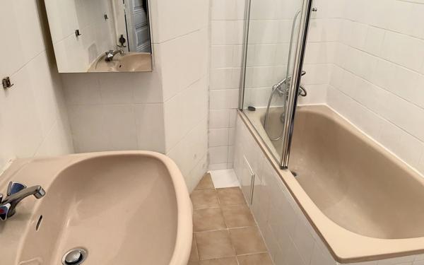 Appartement à louer    3 pièces • 57,11 m2 Paris 10