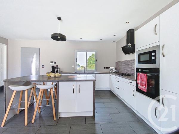 Maison à vendre  6 pièces - 132 m2 ECHILLAIS - 17