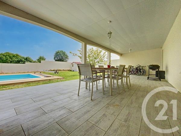 Maison à vendre  6 pièces - 132 m2 ECHILLAIS - 17