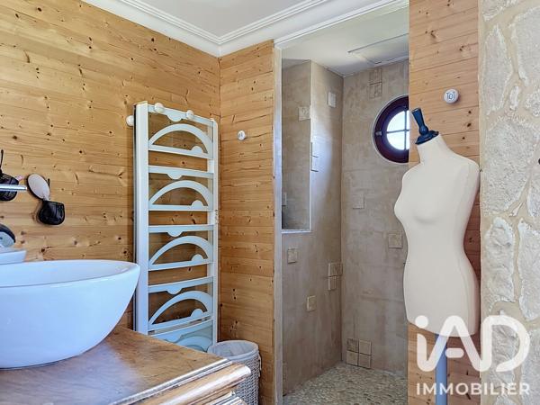 Maison à vendre 10 pièces 227 m² Saint-Martin-d'Abbat