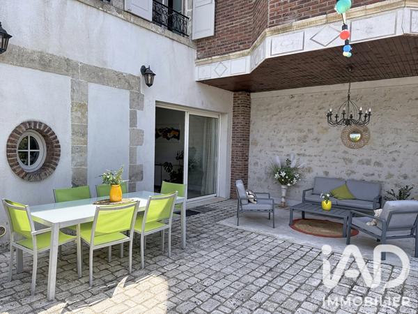 Maison à vendre 10 pièces 227 m² Saint-Martin-d'Abbat