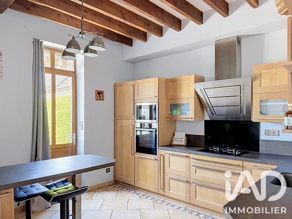 Maison à vendre 10 pièces 227 m² Saint-Martin-d'Abbat