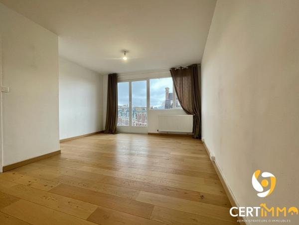 Location Appartement 4 pièces Valenciennes (59300) - place de République