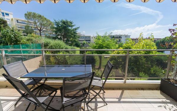 Appartement à louer    3 pièces • 71,35 m2 Mandelieu-la-Napoule