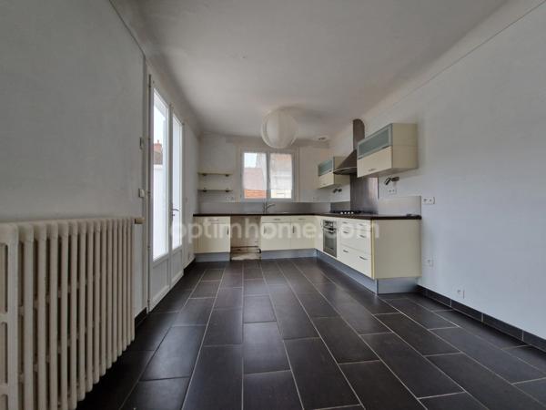Appartement de 131 m² - 7 pièces - 5 chambres LOCHES (37)