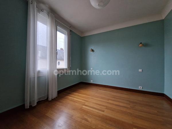 Appartement de 131 m² - 7 pièces - 5 chambres LOCHES (37)