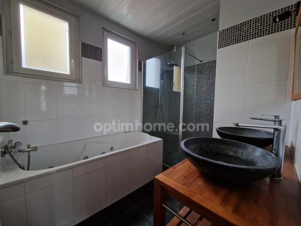 Appartement de 131 m² - 7 pièces - 5 chambres LOCHES (37)