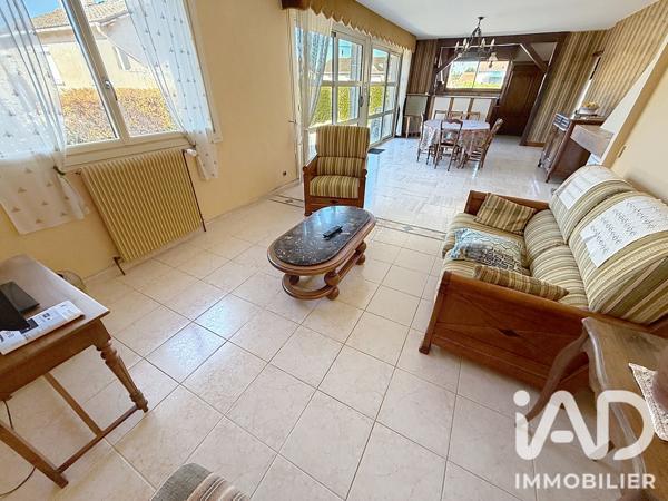 Maison à vendre 4 pièces 99 m² Châtillon-sur-Thouet