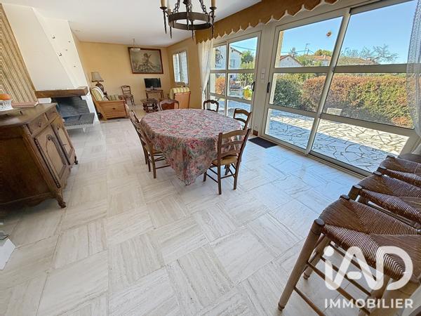 Maison à vendre 4 pièces 99 m² Châtillon-sur-Thouet