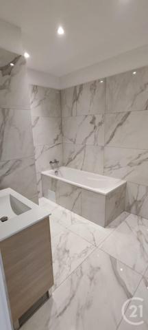 Immeuble à vendre  167 m2 VIGNEUX SUR SEINE - 91